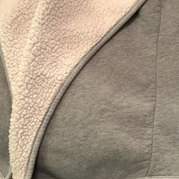 Abercrombie & Fitch Sherpa Open Front Cardigan in Grey Sz Large - Picture 5 of 5